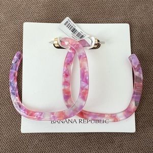 NWT Banana Republic rounded square hoops